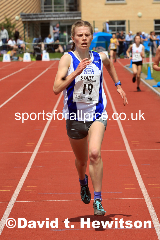Womens Under-17s 3000 metres, 2022 Northern Inter Counties U17s and U15s Track and Field, York, Thursday, June 2nd. Photo: David T. Hewitson/Sports for All Pics